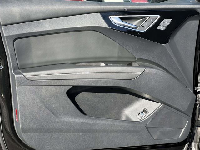 Used 2022 Audi Q4 e-tron Premium Plus image 14