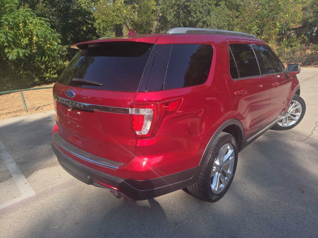Used 2018 Ford Explorer XLT w/ Equipment Group 202A FWD image 6