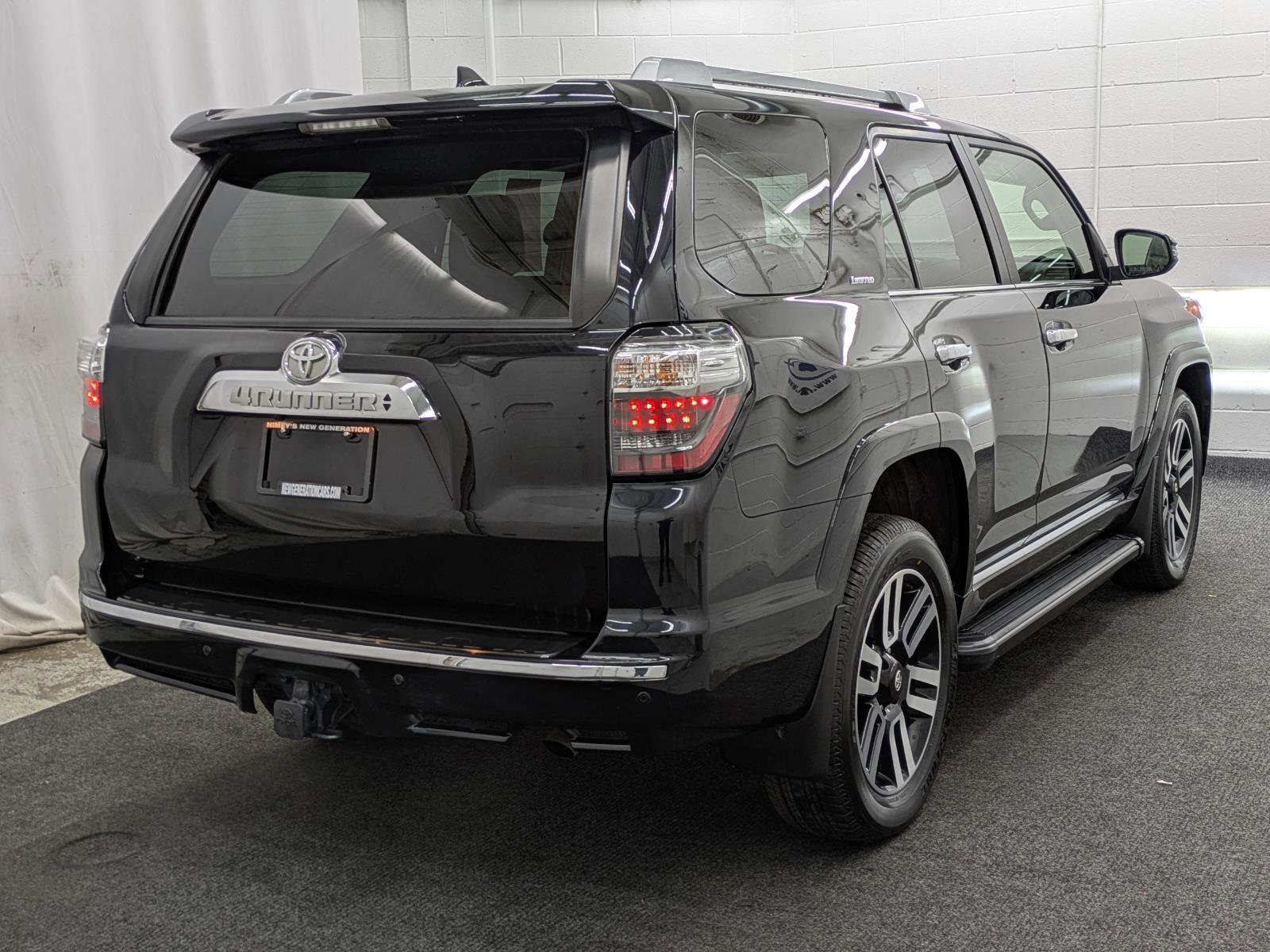 Used 2022 Toyota 4Runner Limited image 2