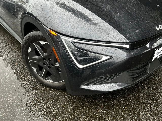 New 2025 Kia EV6 Light RWD image 2