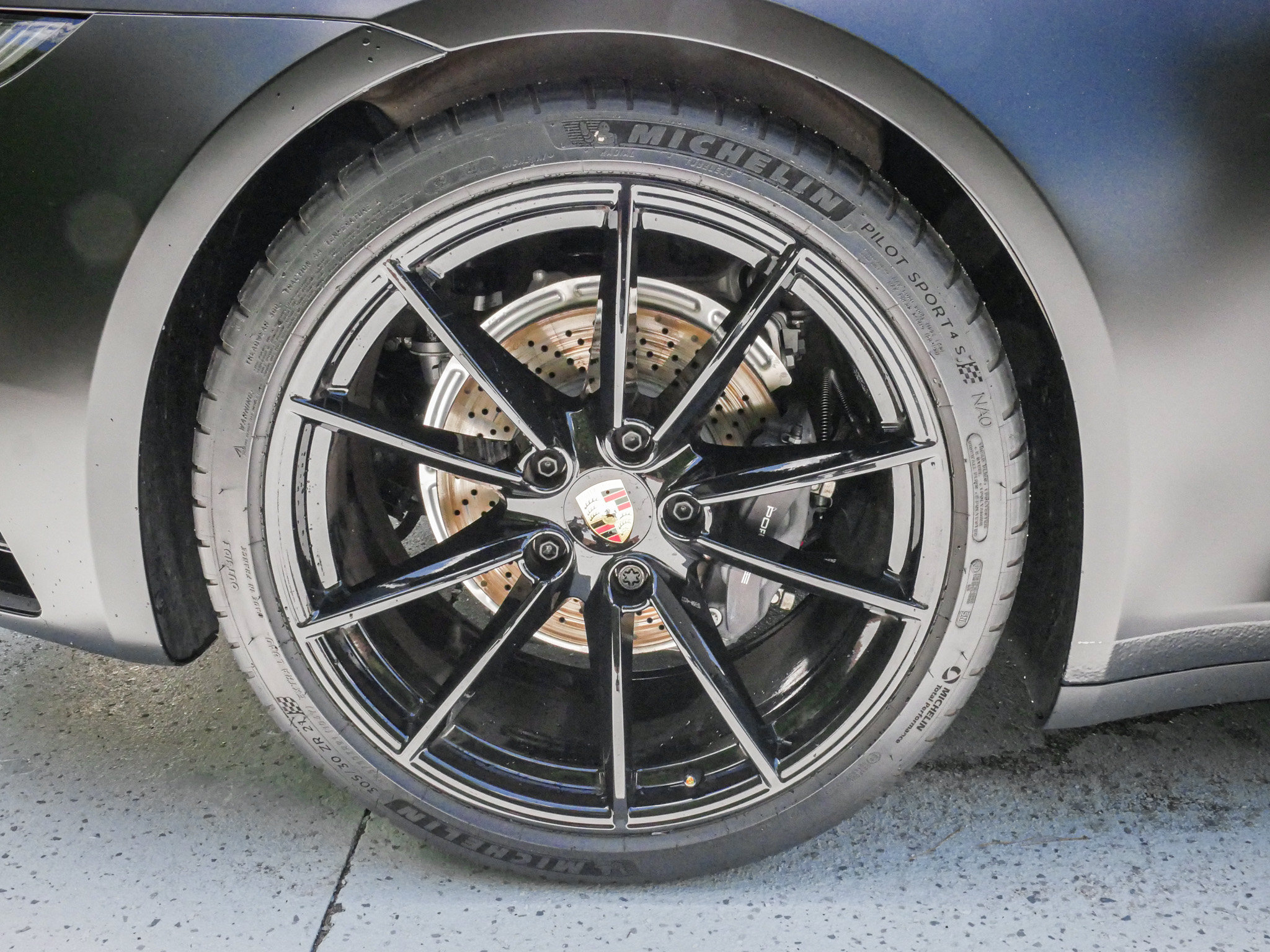Used 2024 Porsche 911 Carrera RWD image 13
