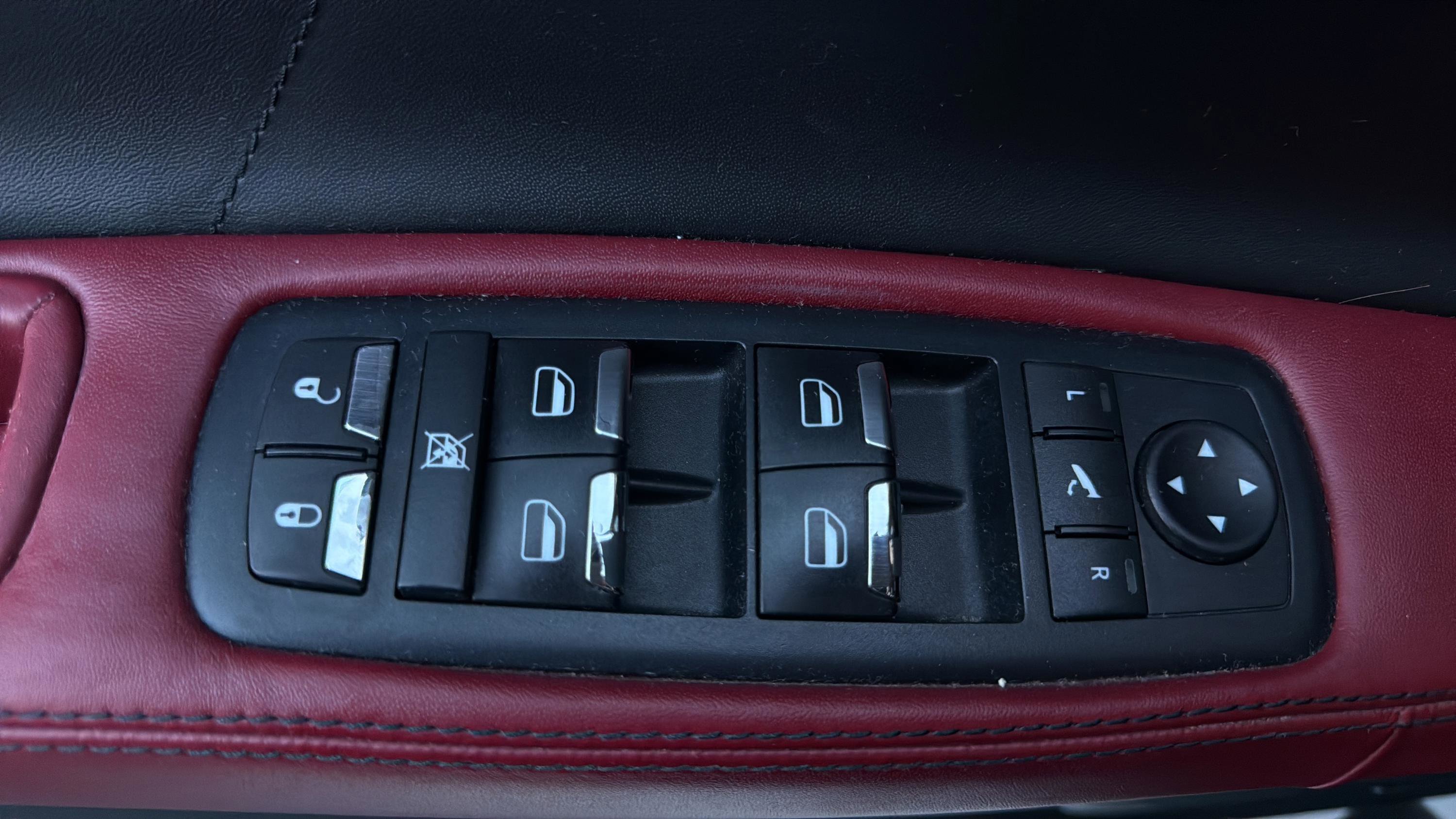 Used 2019 Maserati Ghibli S Q4 image 39