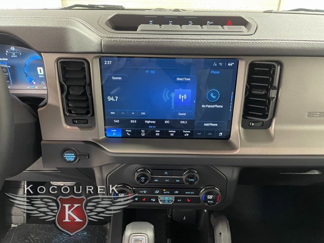 New 2025 Ford Bronco Outer Banks w/ Sasquatch Package image 16