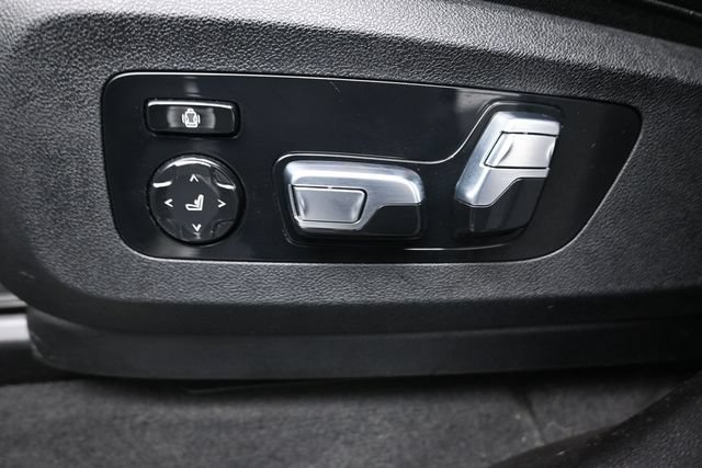 Used 2023 BMW X7 xDrive40i AWD/4WD image 11