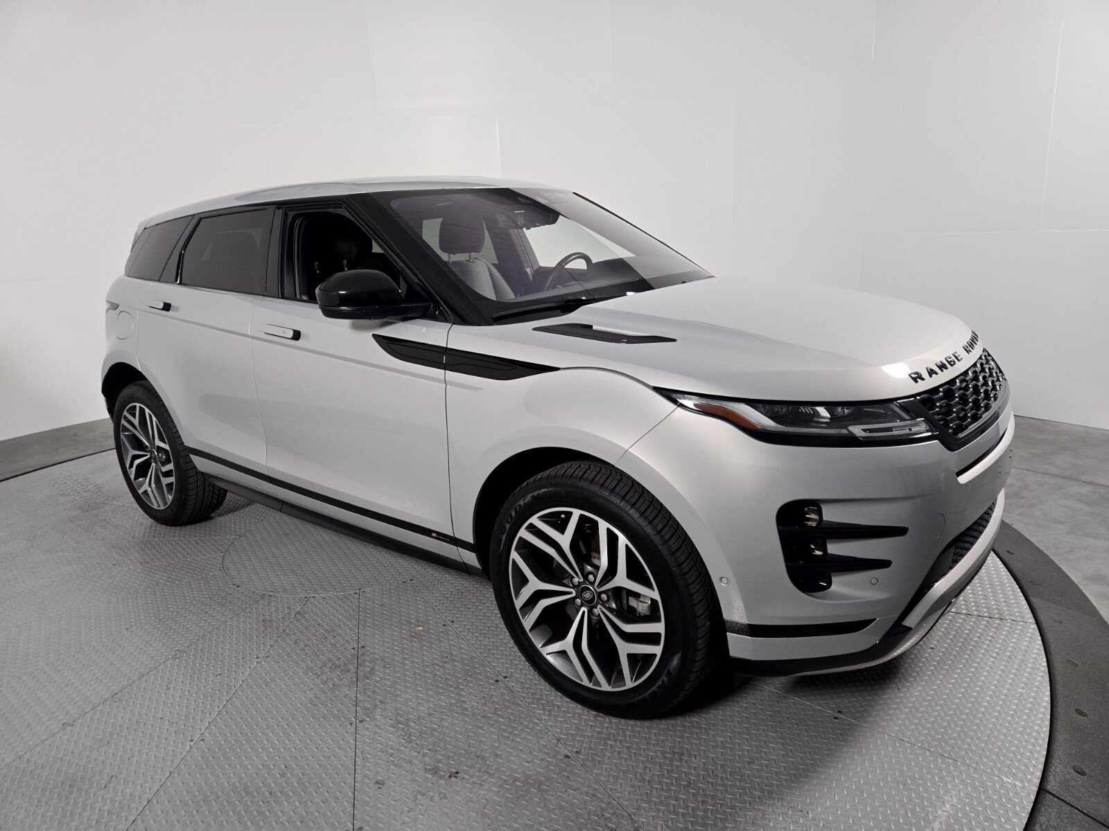 Used 2020 Land Rover Range Rover Evoque R-Dynamic HSE AWD/4WD image 16