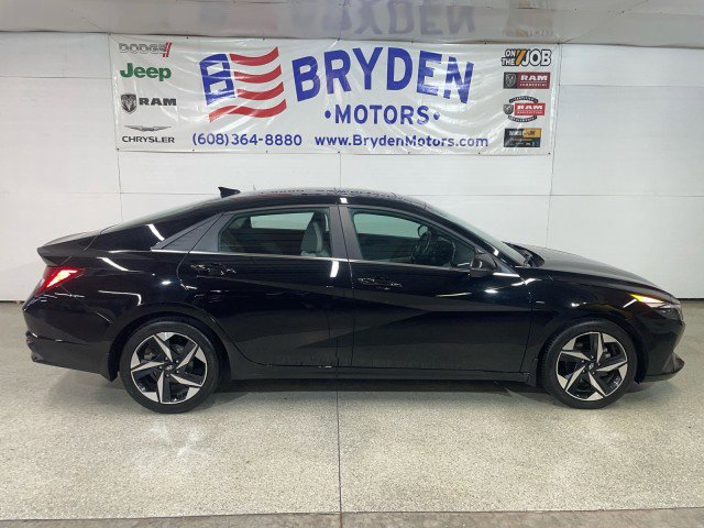Used 2022 Hyundai Elantra Limited