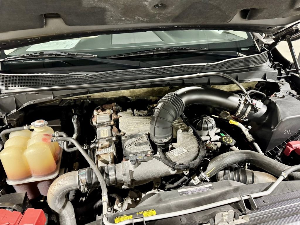 Used 2016 Nissan Titan SL image 12