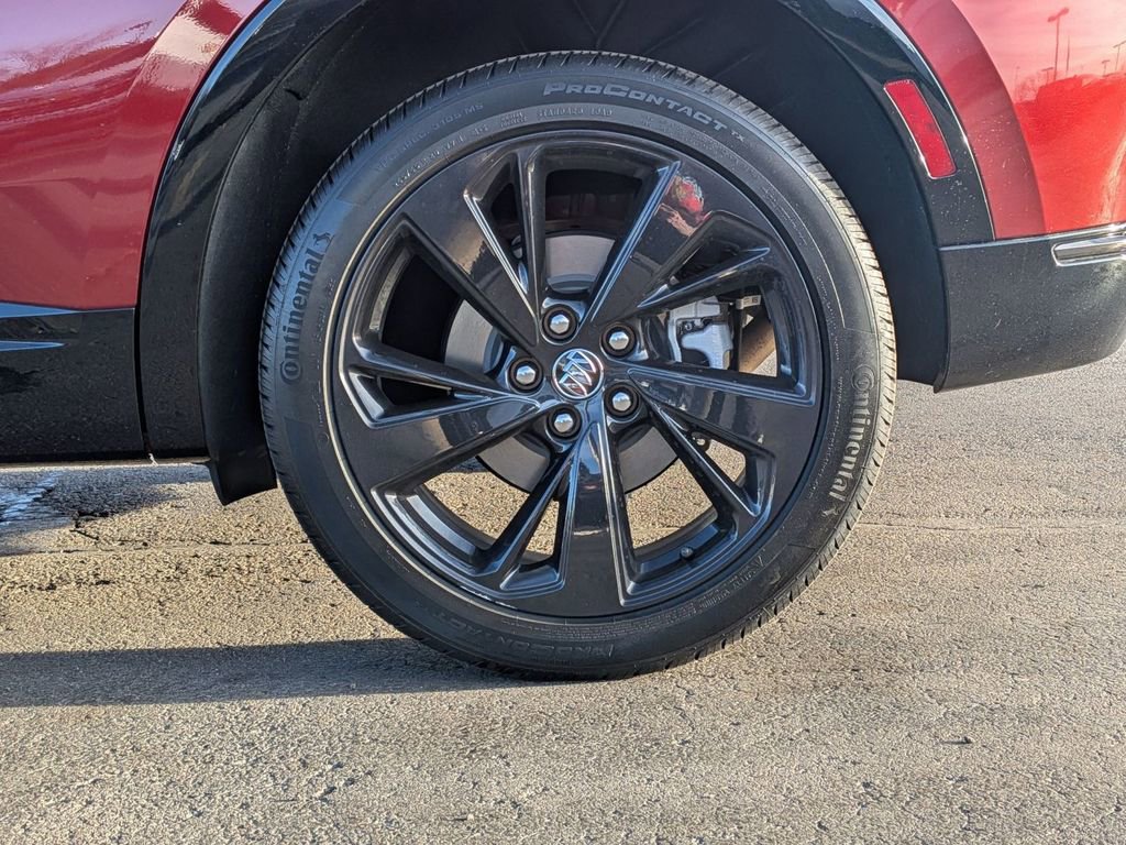 Used 2023 Buick Envision Essence w/ Sport Touring Package image 12
