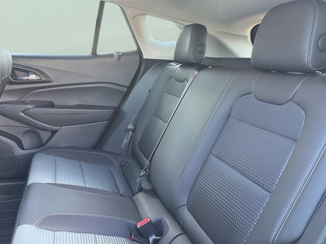 Used 2026 Chevrolet Trax LT w/ LT Convenience Package FWD image 16