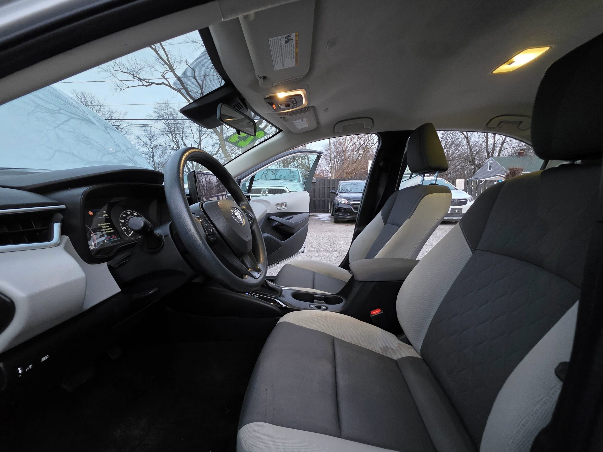 Used 2023 Toyota Corolla LE image 14