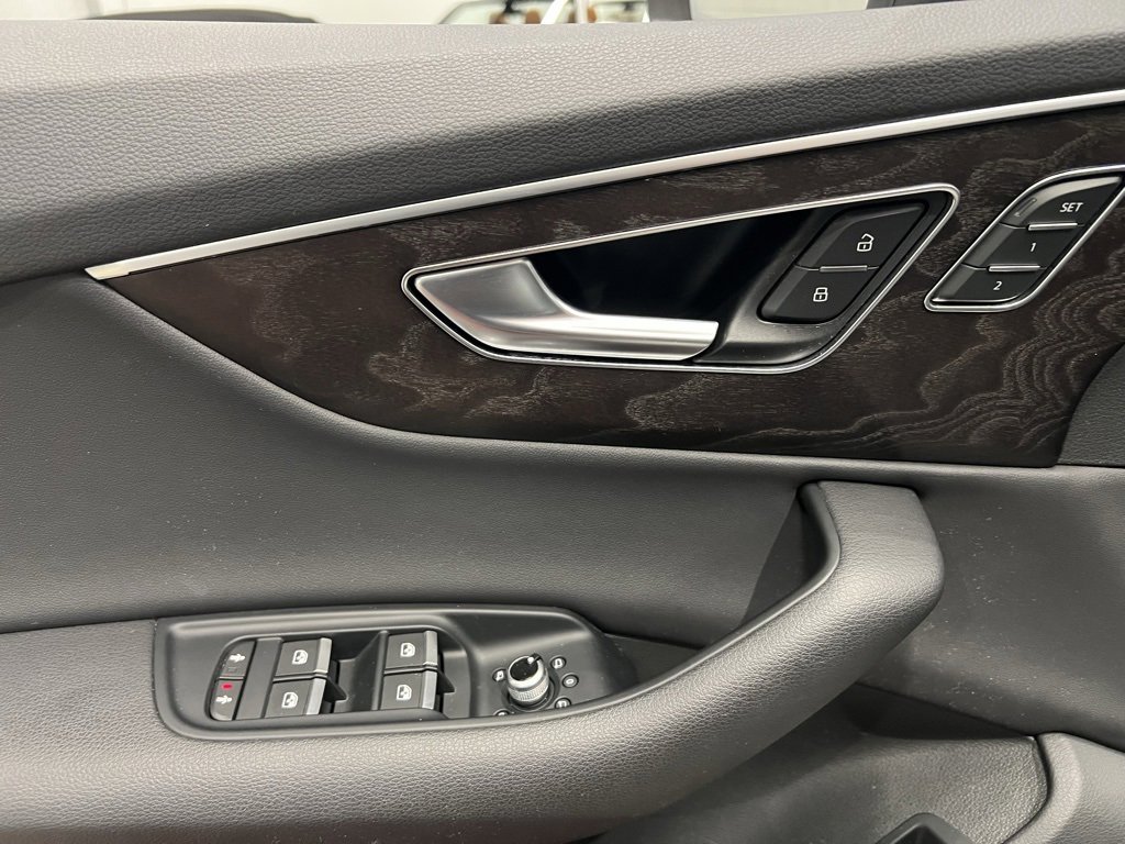 Used 2020 Audi Q7 3.0T Premium Plus w/ Premium Plus Package image 41