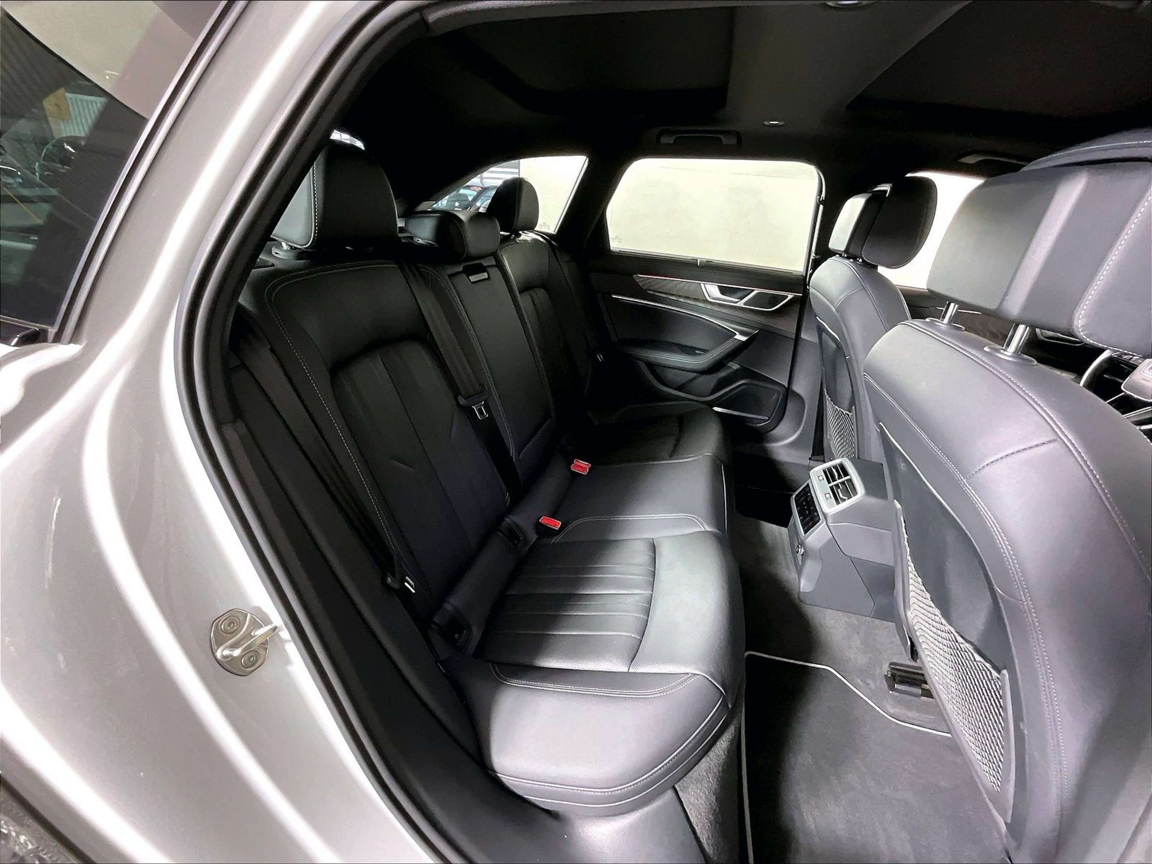 Used 2022 Audi A6 3.0T allroad Prestige w/ Prestige Package AWD/4WD image 19