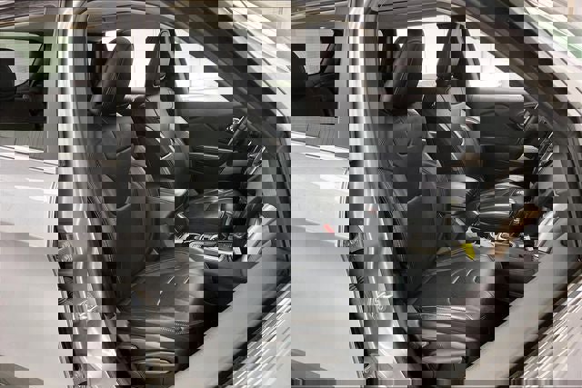 Used 2017 Jeep Cherokee Limited w/ Luxury Group image 7