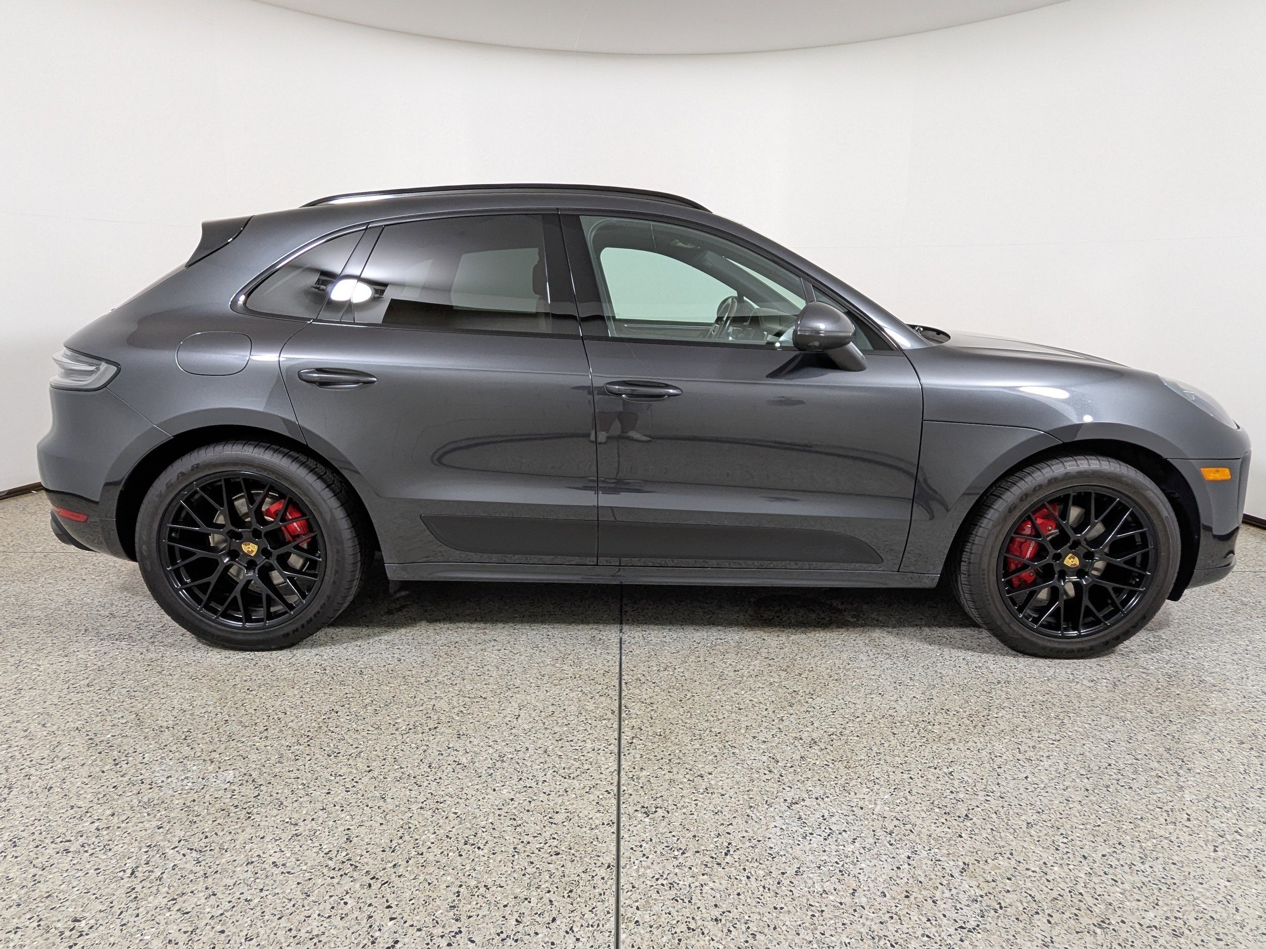 Used 2021 Porsche Macan GTS image 8