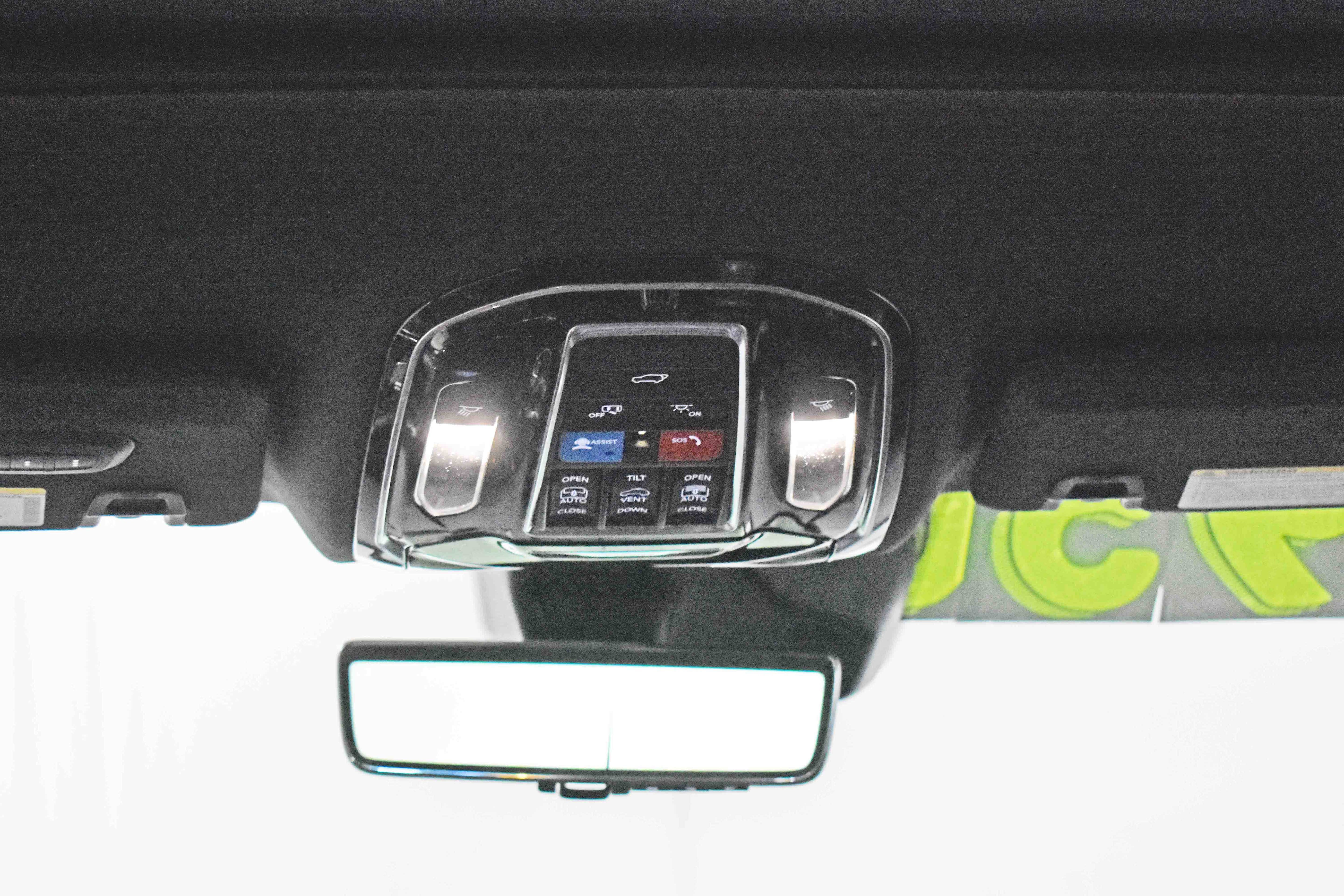 Used 2021 Jeep Grand Cherokee L Overland w/ Luxury Tech Group IV image 31