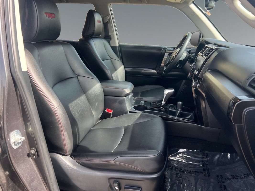 Used 2022 Toyota 4Runner TRD Off-Road Premium AWD/4WD image 15