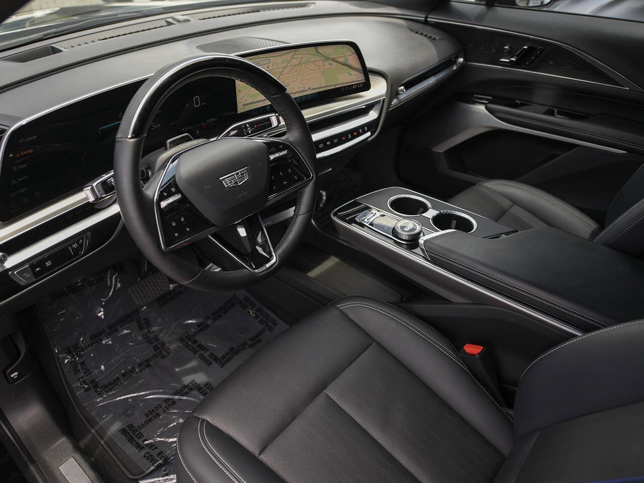 Used 2024 Cadillac Lyriq Luxury RWD image 12