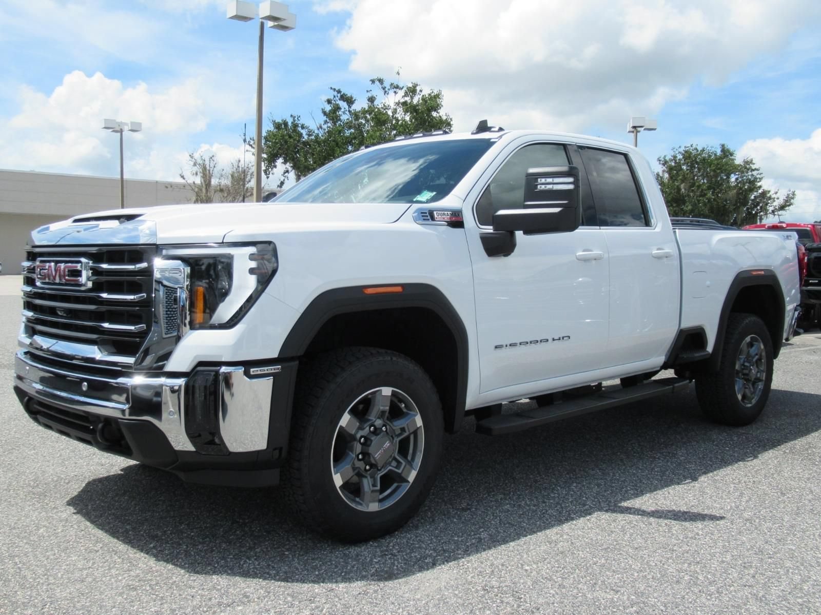 New 2026 GMC Sierra 2500 SLE w/ SLE Value Package; AWD/4WD image 3