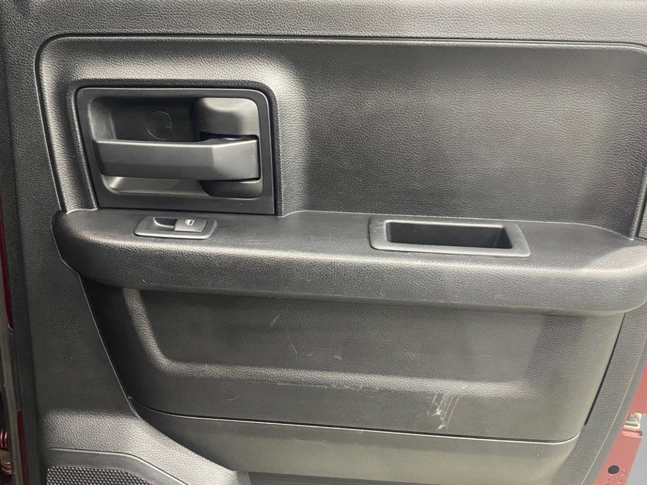 Used 2018 RAM 1500 Express image 26