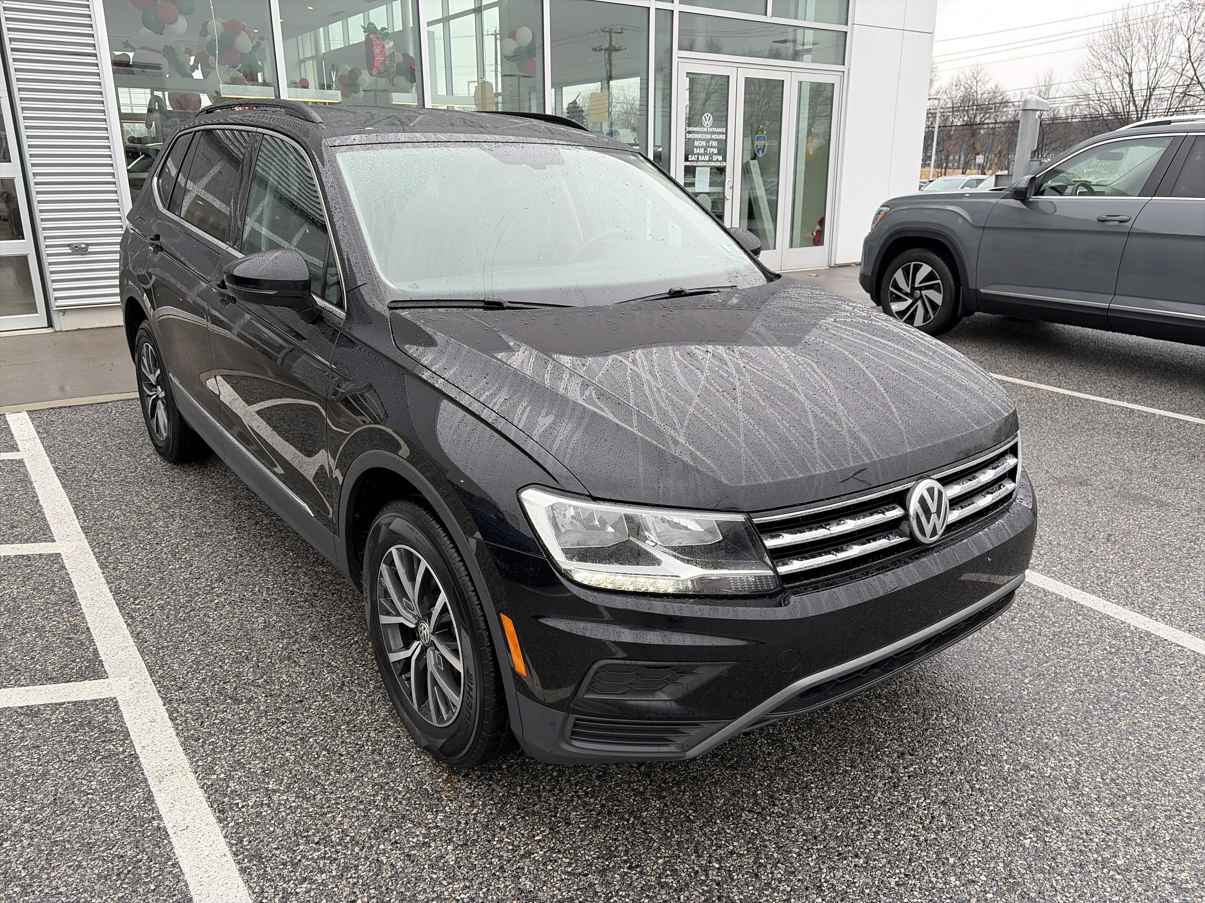 Used 2020 Volkswagen Tiguan SE image 4