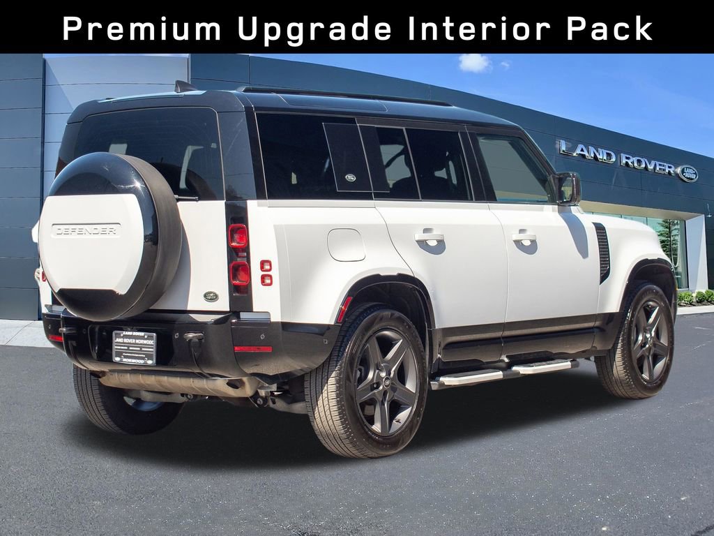 Used 2023 Land Rover Defender 110 X-Dynamic SE image 4