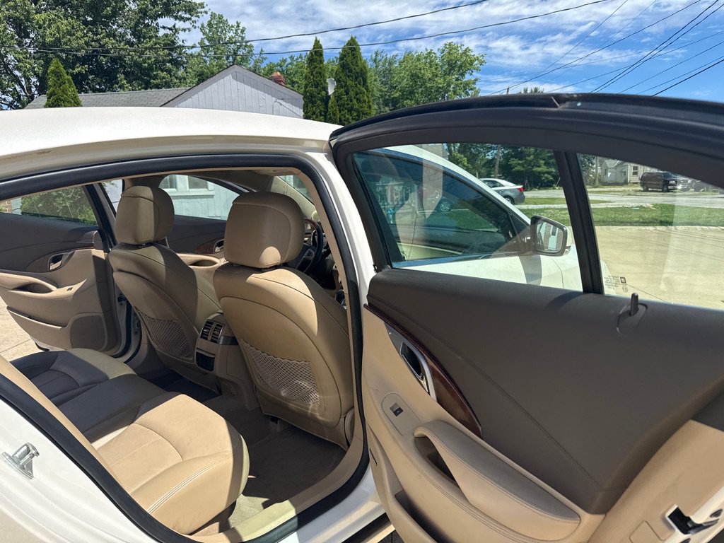 Used 2011 Buick LaCrosse CXS FWD image 14