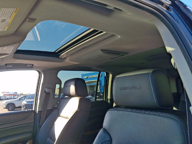 Used 2016 GMC Yukon XL Denali w/ Open Road Package AWD/4WD image 14