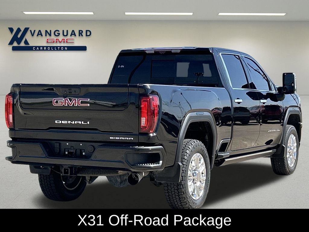 Used 2022 GMC Sierra 3500 Denali w/ Denali Black Diamond Edition image 10