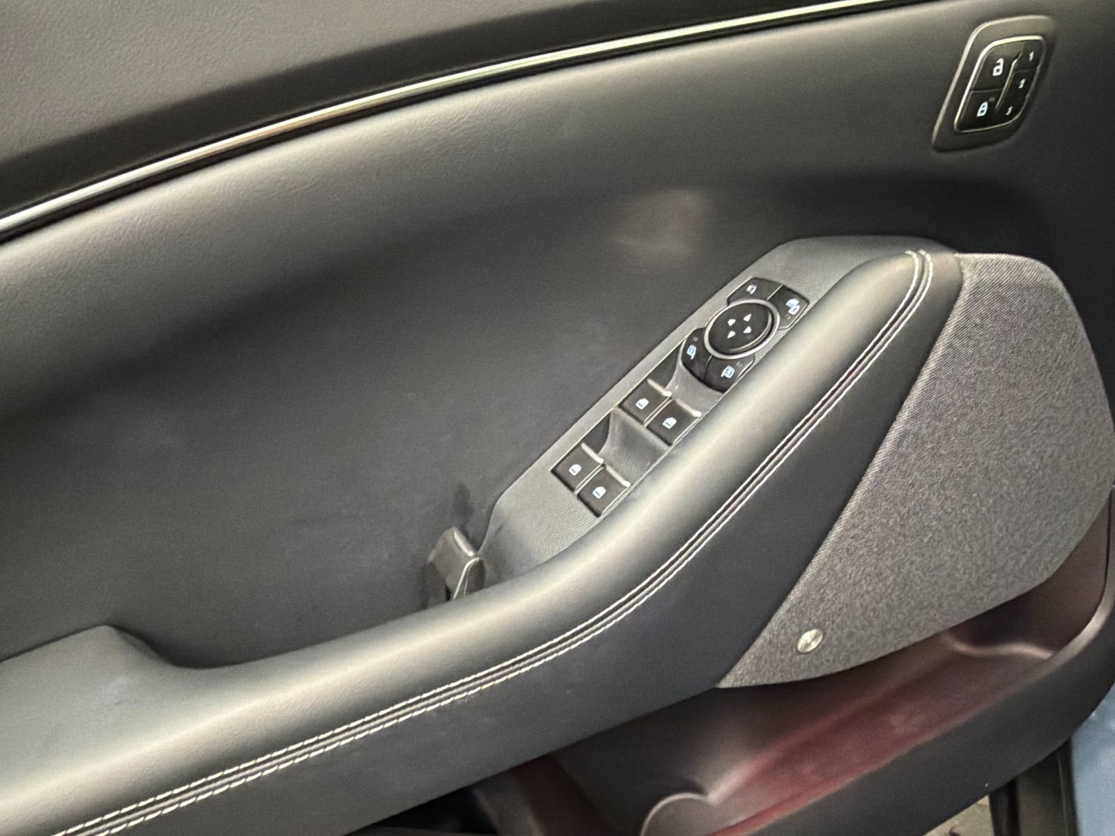 Used 2023 Ford Mustang Mach-E Premium image 34