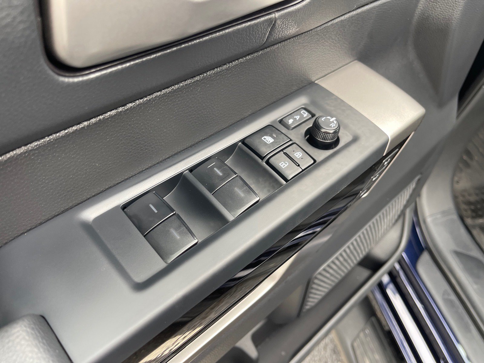 New 2026 Toyota Tundra Limited RWD image 7