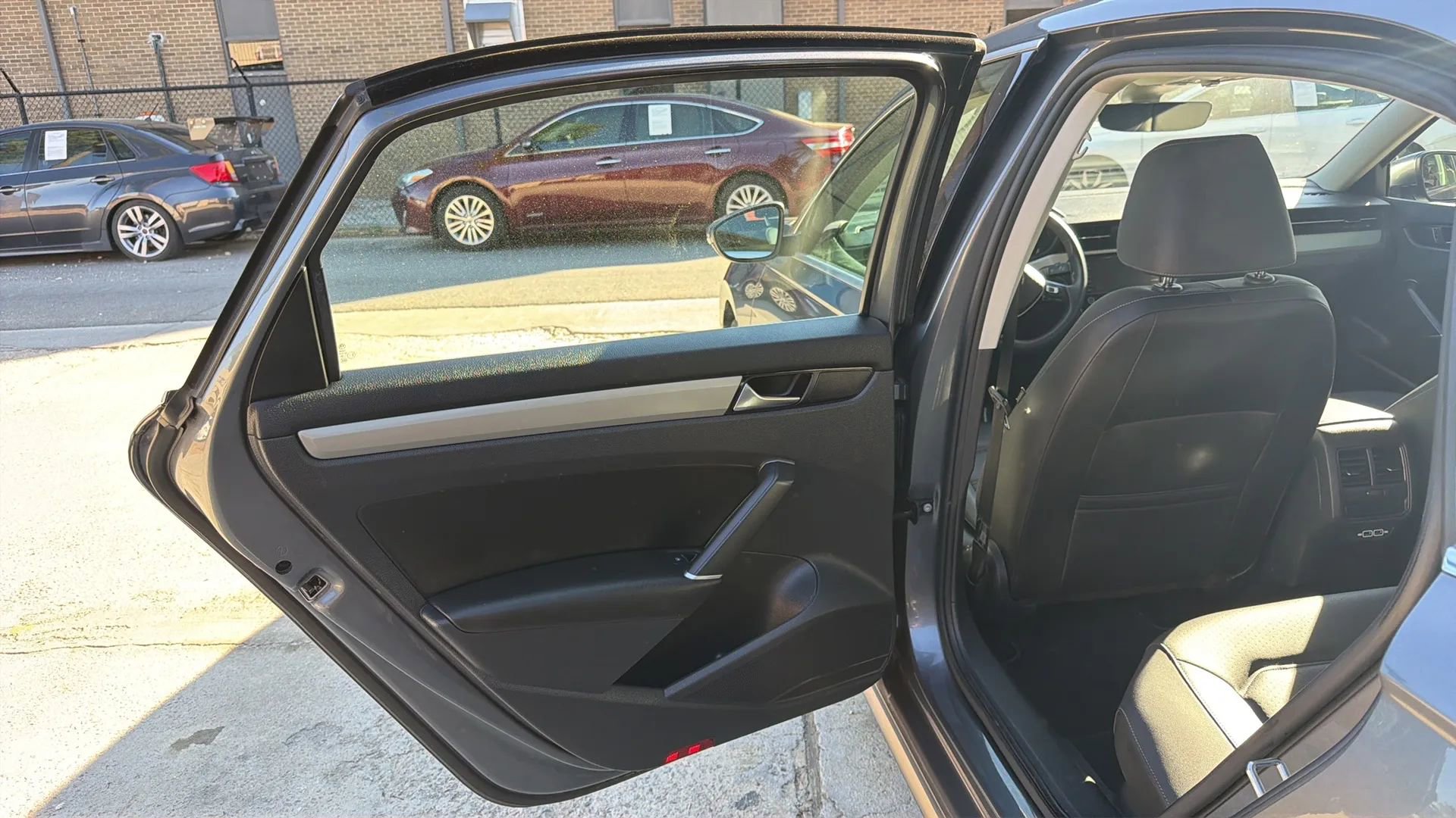 Used 2022 Volkswagen Passat 2.0T SE image 18