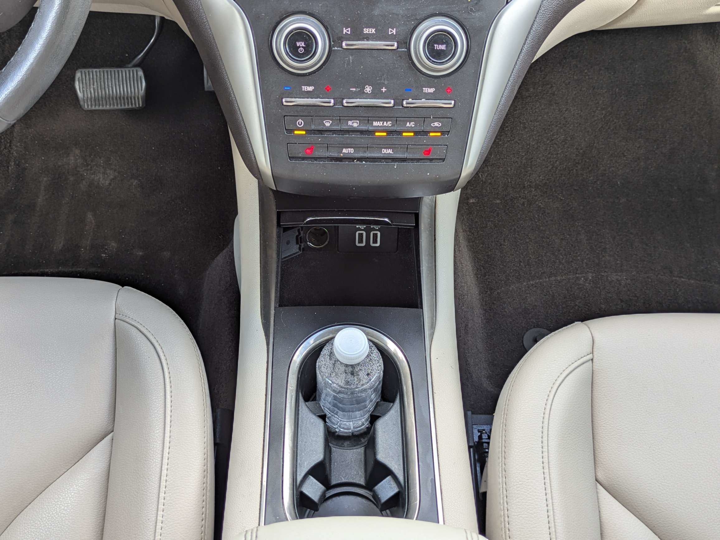 Used 2017 Lincoln MKC Premiere FWD image 19