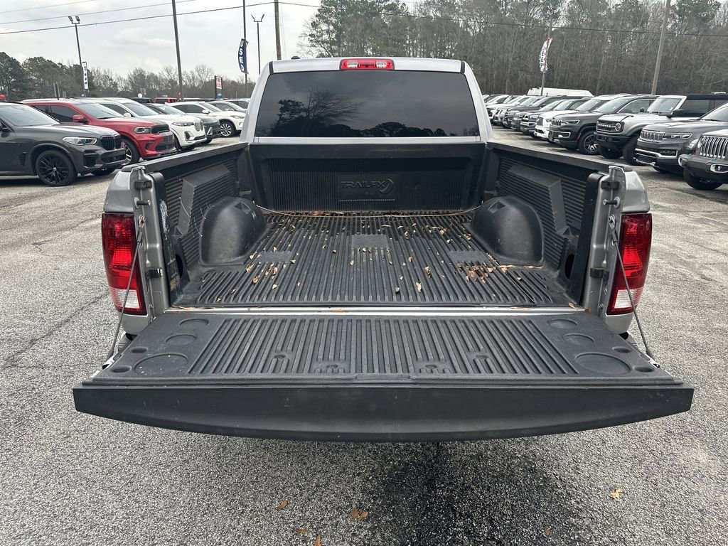 Used 2021 RAM 1500 Classic SLT image 19