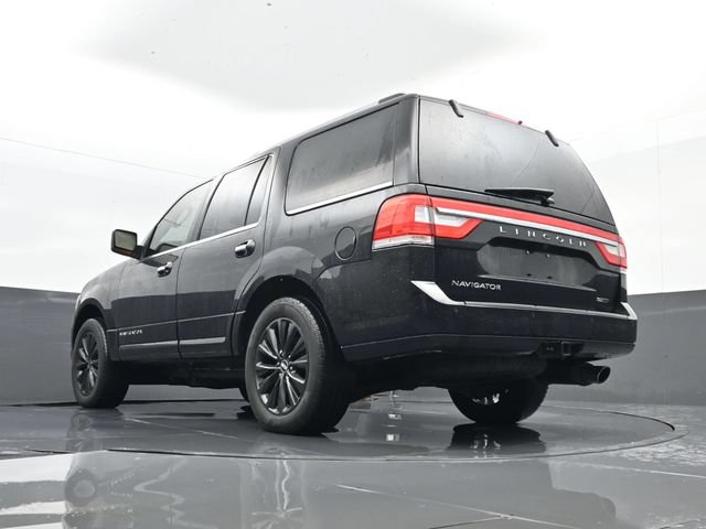 Used 2015 Lincoln Navigator 2WD image 30