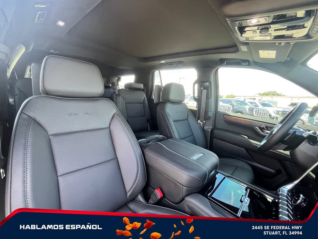 New 2026 GMC Yukon Denali w/ Denali Reserve Package AWD/4WD image 16