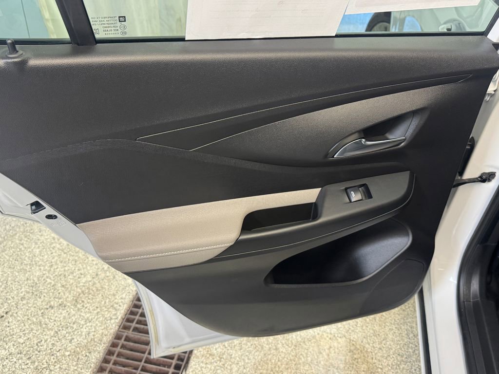 Certified 2024 Buick Envista Avenir FWD image 20