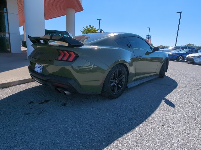 Used 2024 Ford Mustang GT RWD image 13