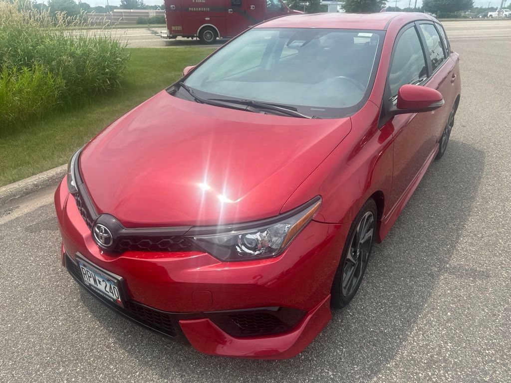 Used 2017 Toyota Corolla iM FWD image 2