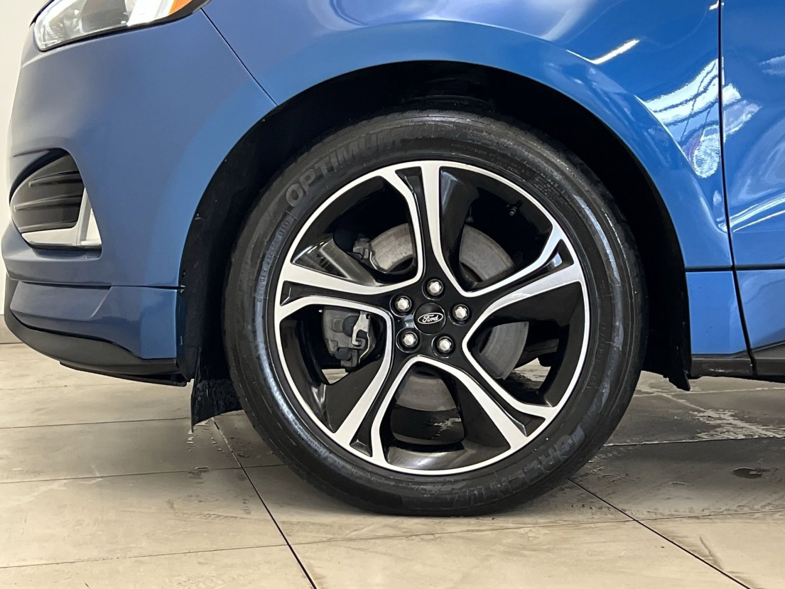 Used 2019 Ford Edge ST w/ Convenience Package image 10