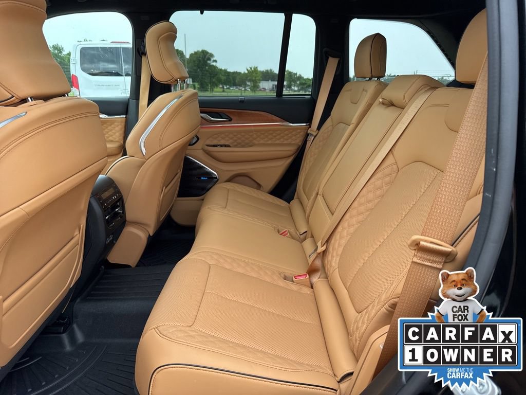 Certified 2024 Jeep Grand Cherokee Summit AWD/4WD image 12