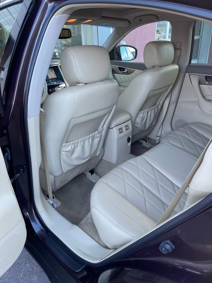 Used 2010 INFINITI FX35 FX35 AWD w/ Navigation Pkg image 14