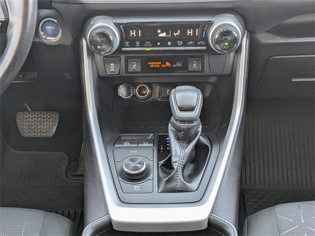 Used 2022 Toyota RAV4 XLE image 20