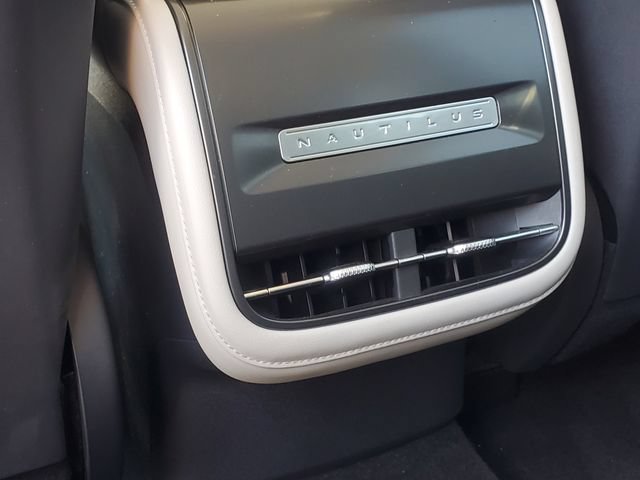 Certified 2024 Lincoln Nautilus Premier AWD/4WD image 28