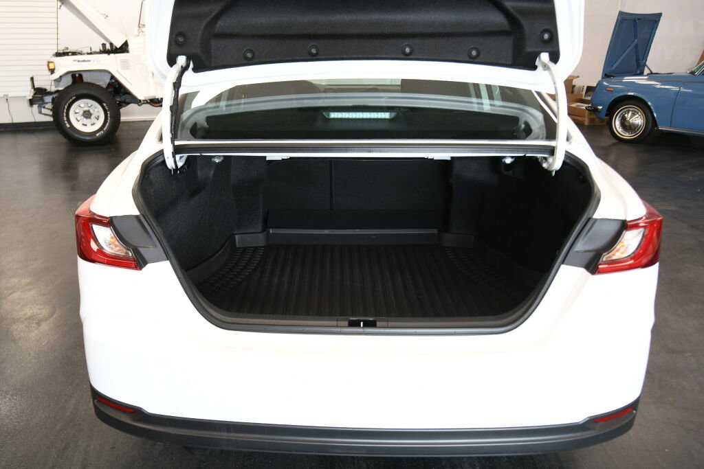 Used 2025 Toyota Camry LE image 21