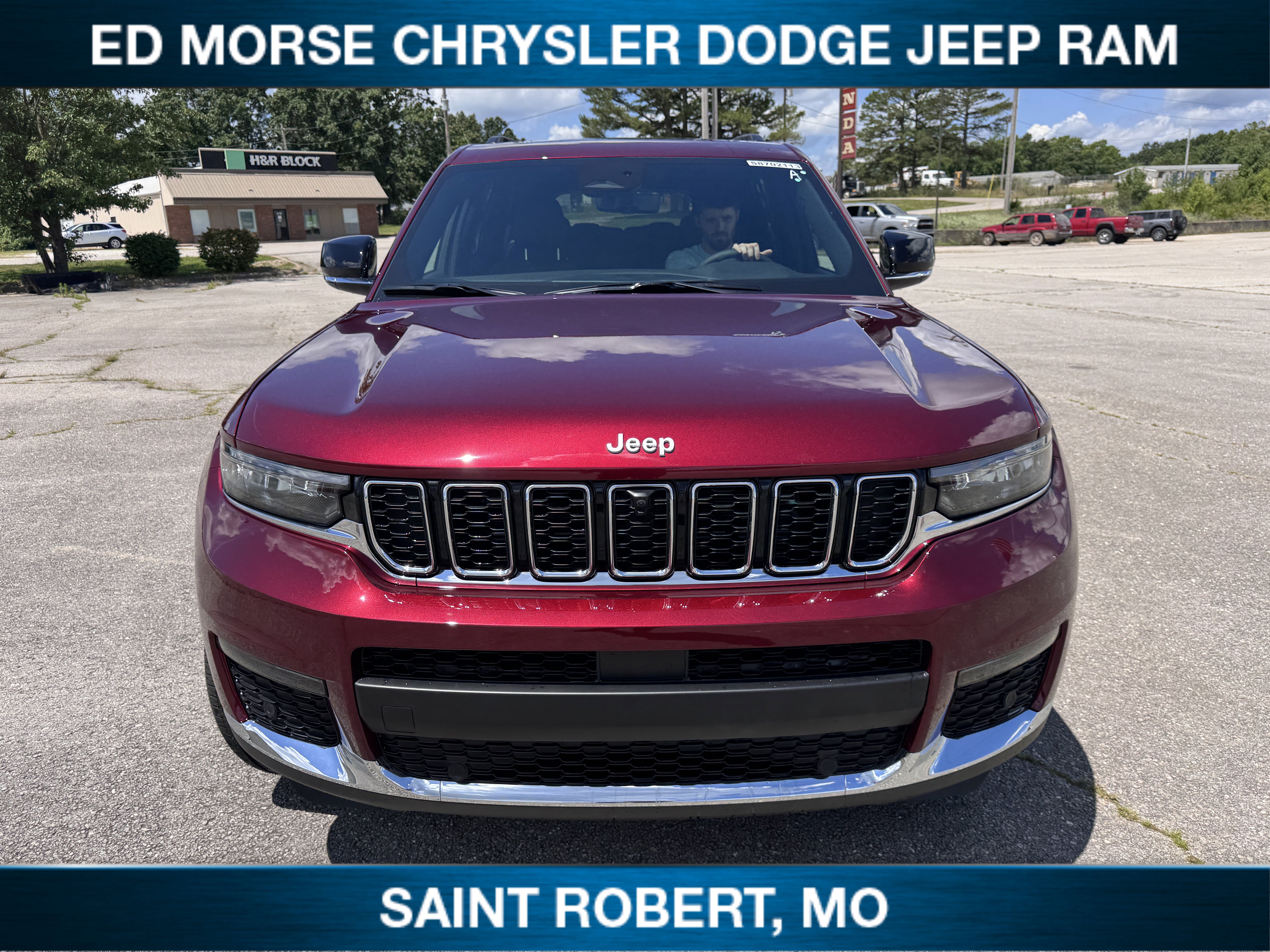 New 2025 Jeep Grand Cherokee L Limited w/ Luxury Tech Group II image 2