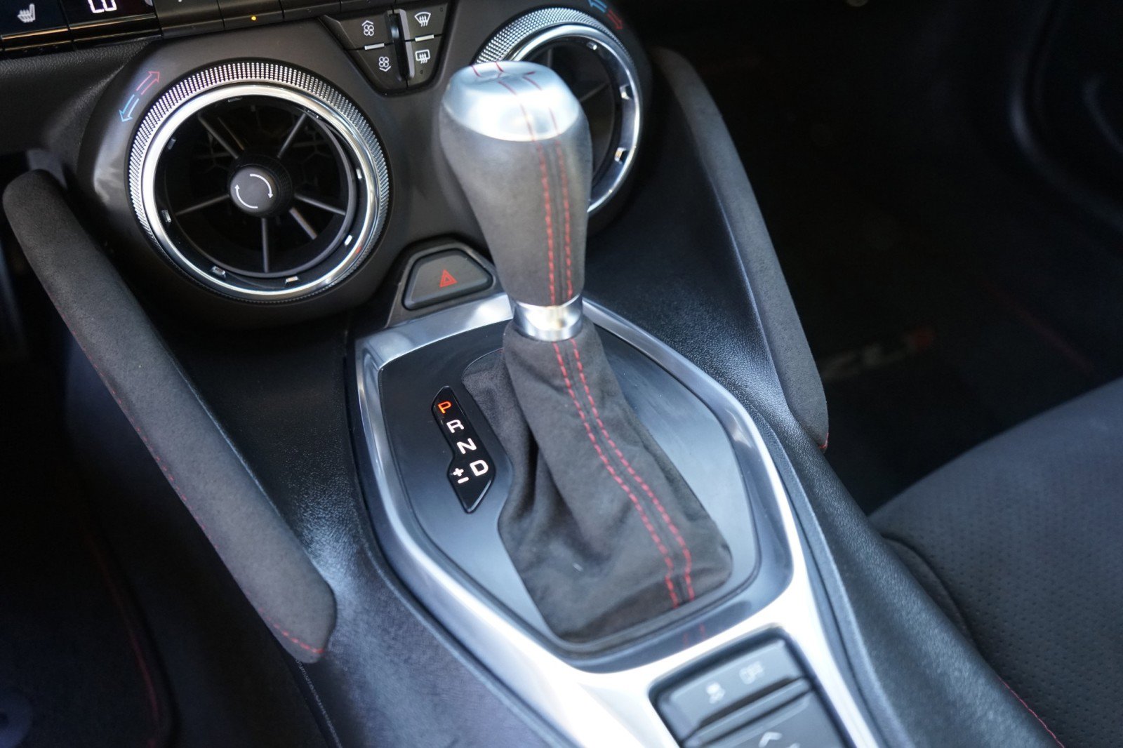 Used 2018 Chevrolet Camaro ZL1 image 20