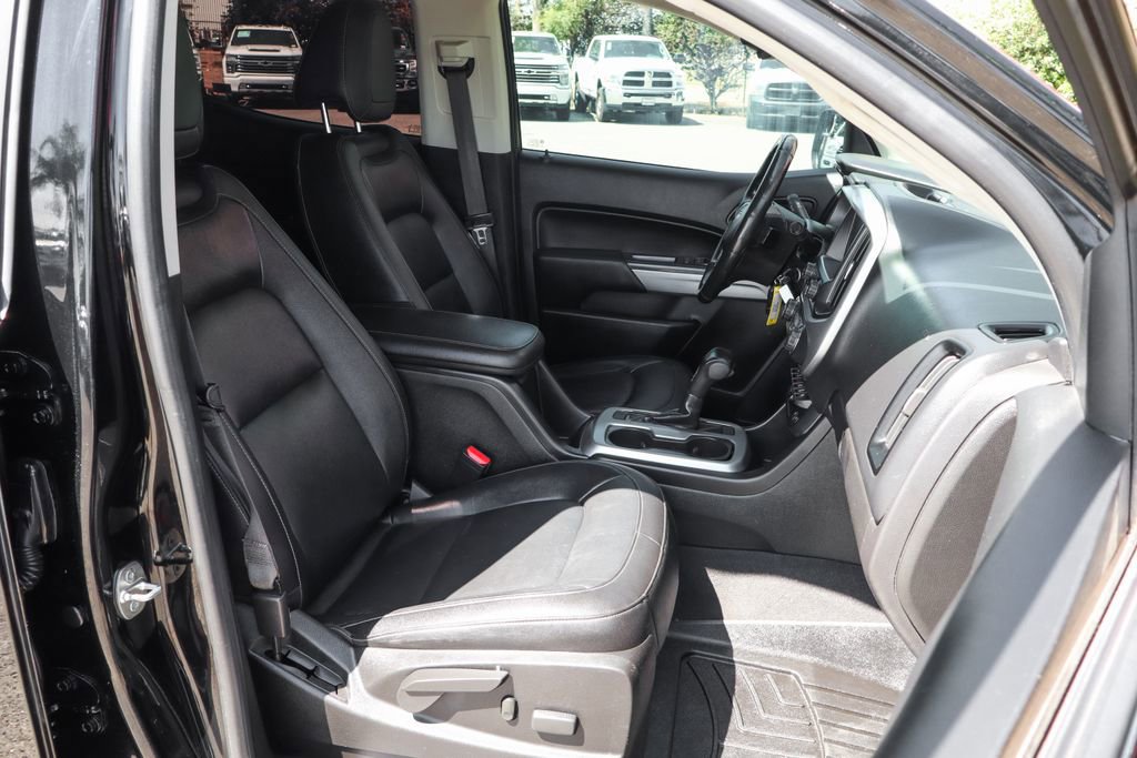 Used 2020 Chevrolet Colorado LT w/ Colorado RST Special Edition image 47