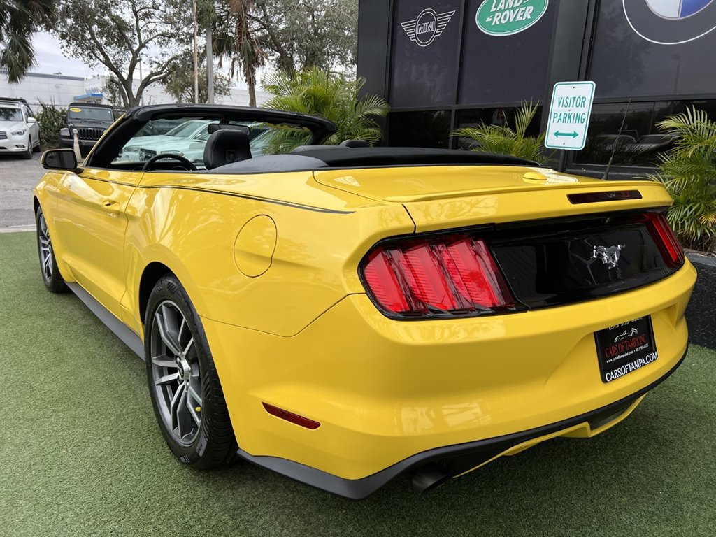 Used 2017 Ford Mustang Premium image 4