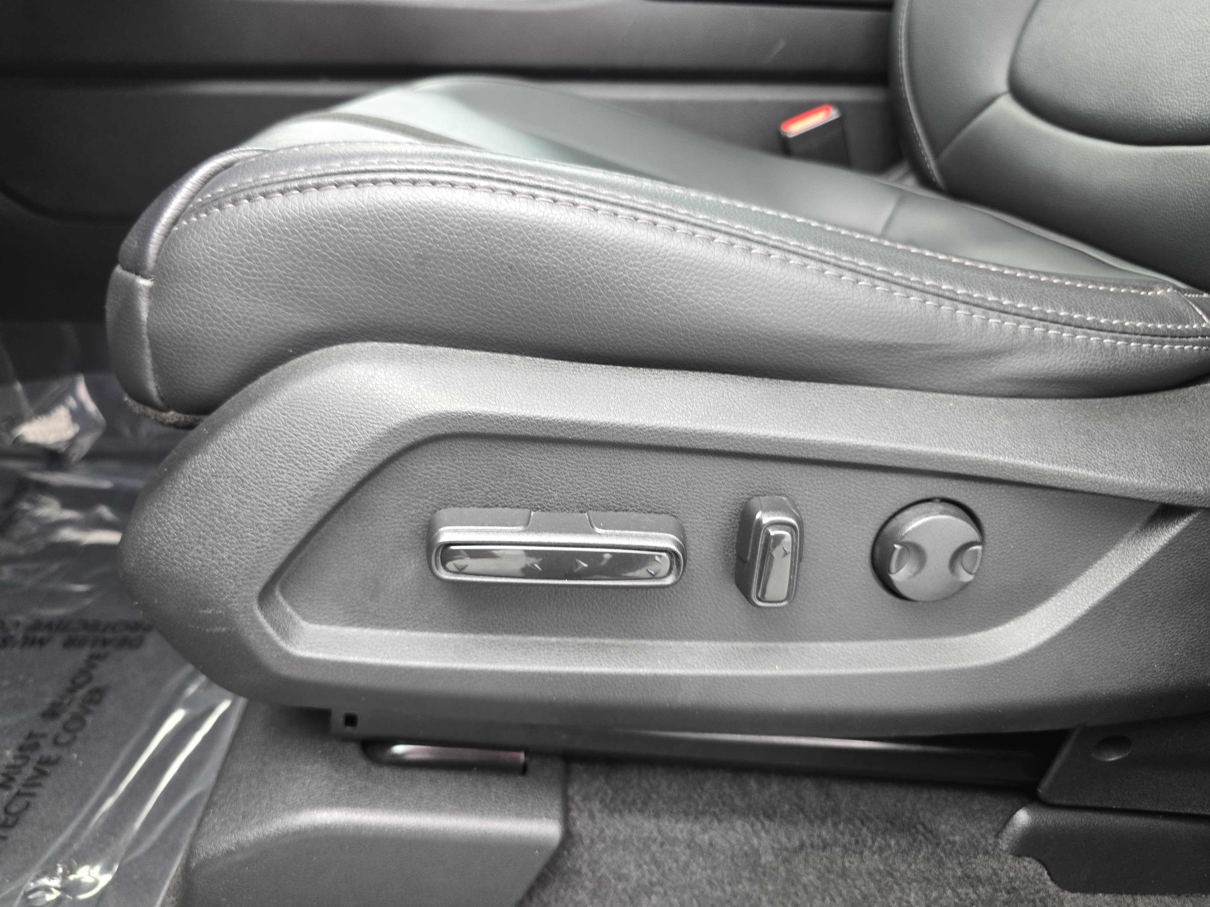 Certified 2024 Honda Pilot Touring image 30