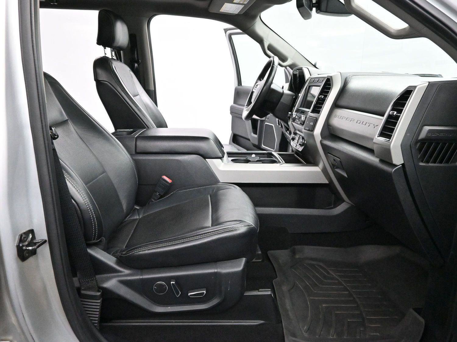 Used 2019 Ford F250 Lariat w/ Lariat Ultimate Package image 34